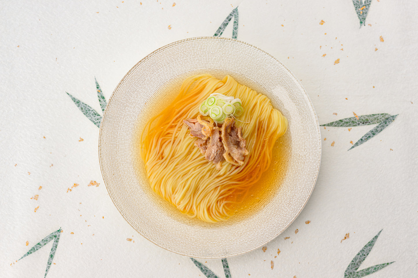 老舗蕎麦屋の肉中華