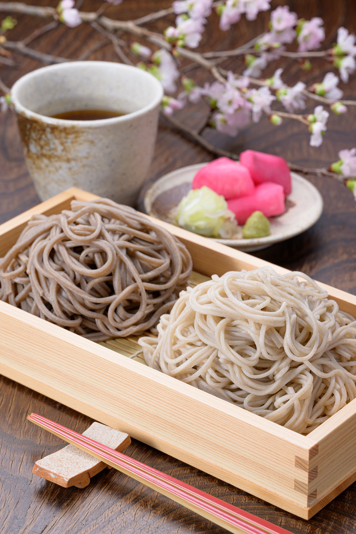 春そば2種食べ比べセット（新聞広告限定　2セット以上で送料当社負担。1セットの場合、送料385円）